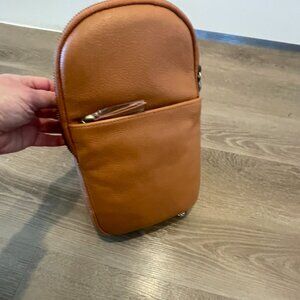 Hobo Bags Brand New Fern Sling Bag